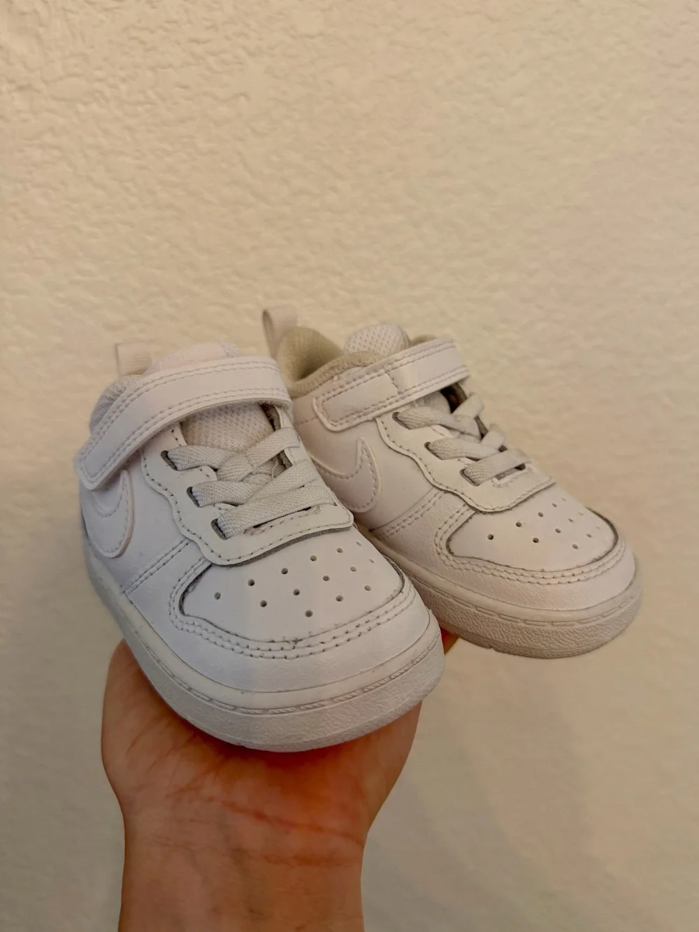 NIKE Court Borough Low 2 - White, Size 5